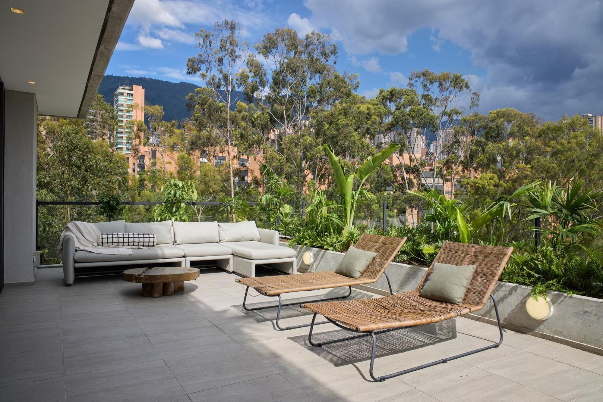 Wake Living Aparthotel Medellin Exterior photo